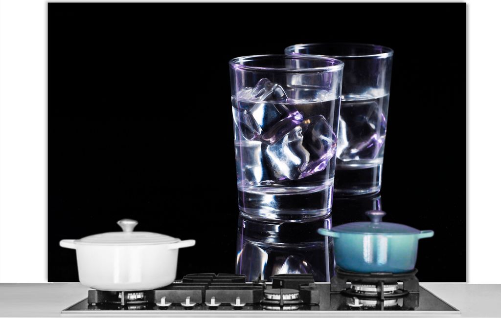 KitchenYeah Spritzschutz Küche - Küchenrückwand - Wandschutz für Herd und Spüle - Alkohol - Gläser - Getränke 120x80 - Alu-Dibond (Altern...