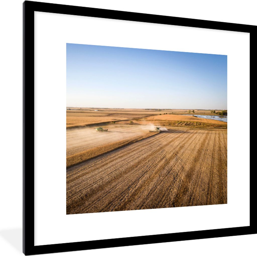 MuchoWow Gerahmtes Poster Feld - Bauernhof - Traktor - Landwirt - Landleben 40x40 cm - Poster mit Schwarzem Bilderrahmen Wandposter Rahmen Foto B...