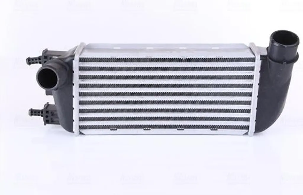 Intercooler de suralimentation Nissens pour Fiat 500C et Ford Ka II