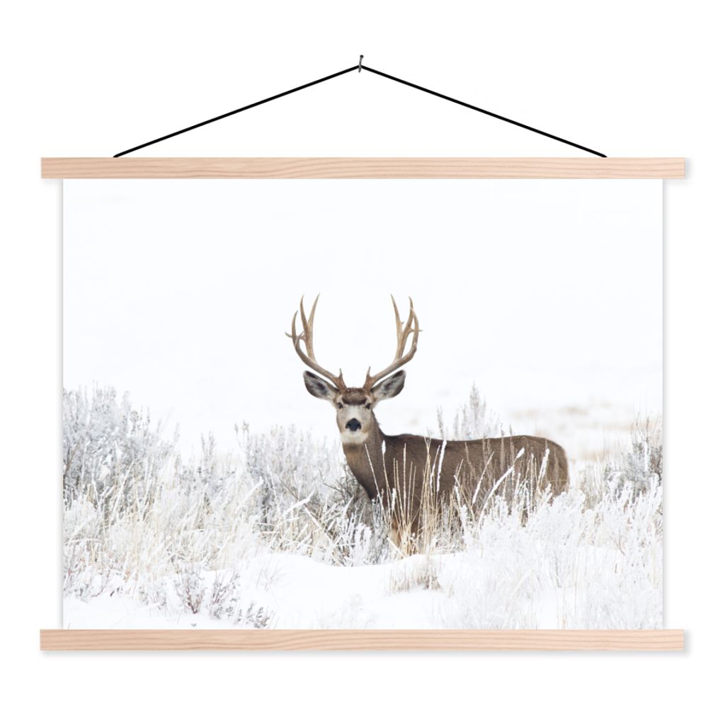 MuchoWow Textilposter Hirsche - Winter - Schnee - Tiere - Jahreszeiten - Weiß 40x30 cm mit holzfarbenen Rahmen - Bilder