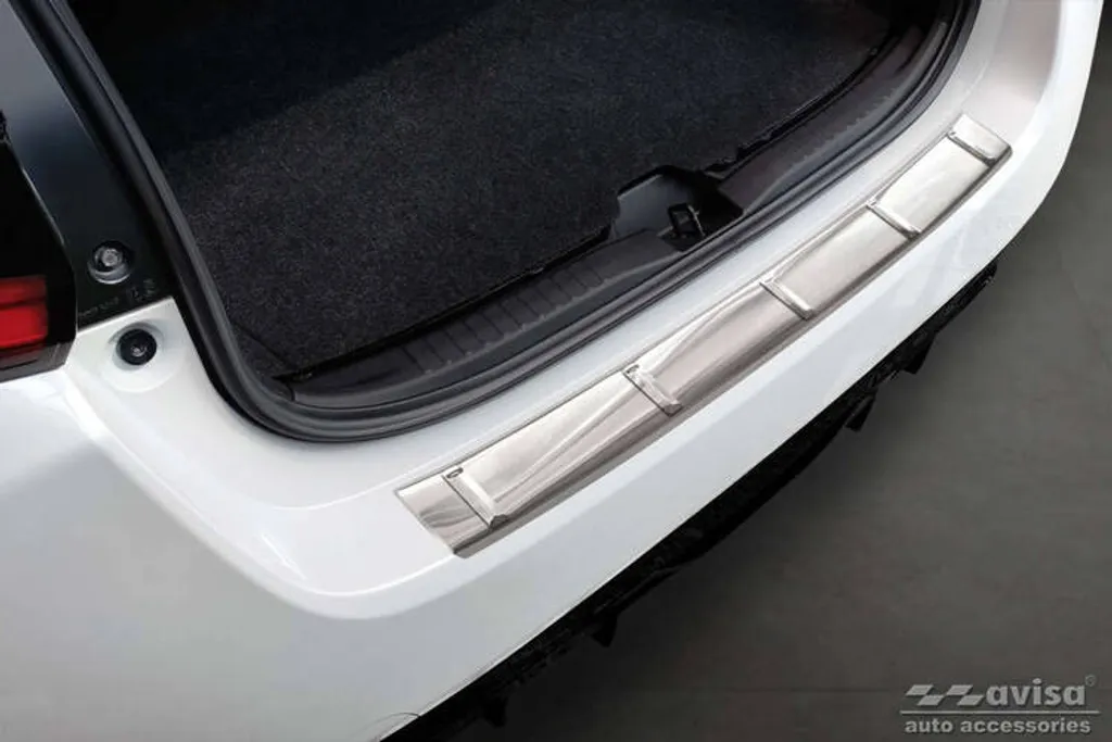Protection de coffre Toyota Yaris 2020- en acier mat anti-rayures robuste - 5