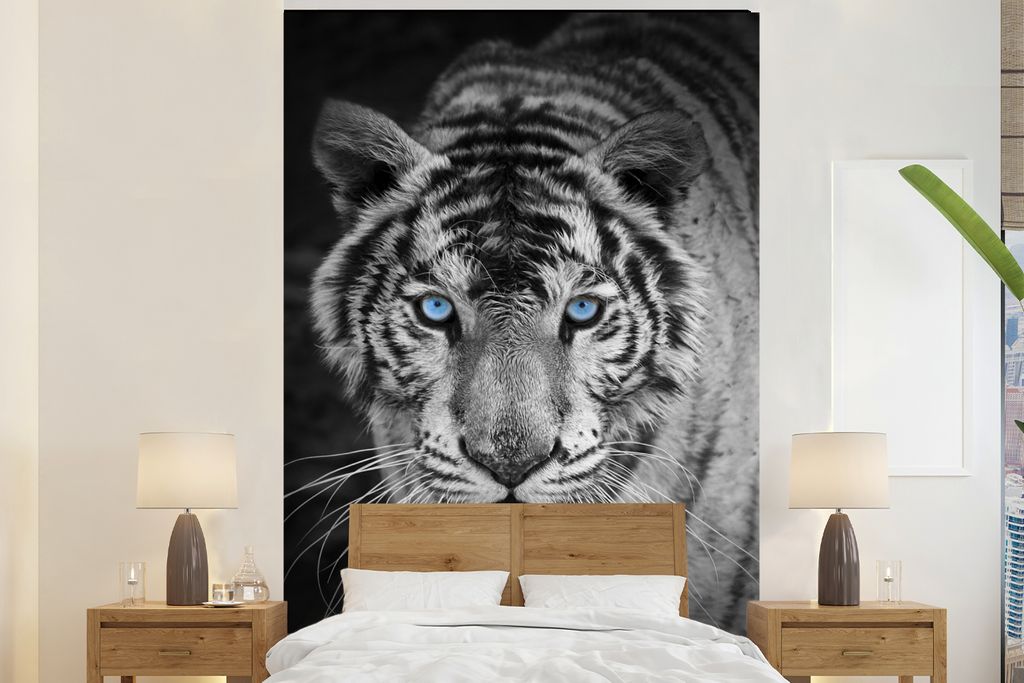 MuchoWow Fototapete für Wohnzimmer oder Schlafzimmer Wandtapete Vinyl Motivtapete Tiere - Tiger - Schwarz und weiß - Augen - Blau - 170x260 cm ...