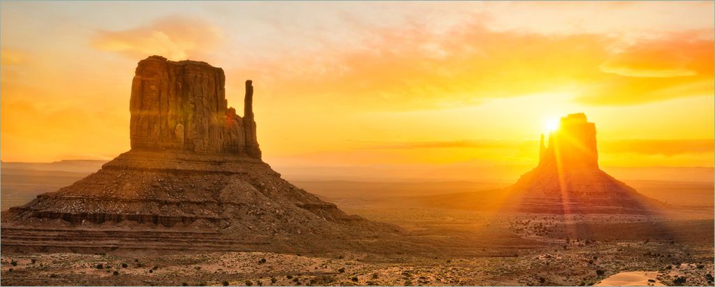 Wallario Poster - Monument bei Sonnenuntergang, Kunstdruck Größe: 80 x 200 cm