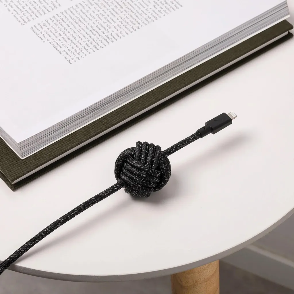 Câble iPhone 3m anti-chute Native Union Night Zebra USB-C Lightning - 5