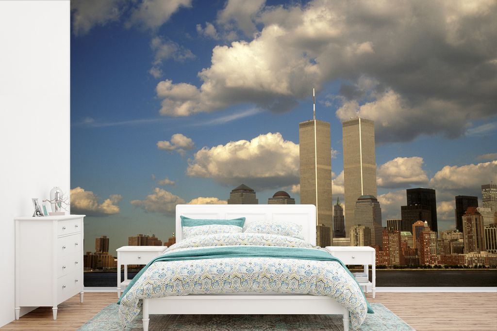 MuchoWow Fototapete für Wohnzimmer oder Schlafzimmer Wandtapete Vinyl Motivtapete Wolken umgeben das World Trade Center in New York - 360x240 cm...