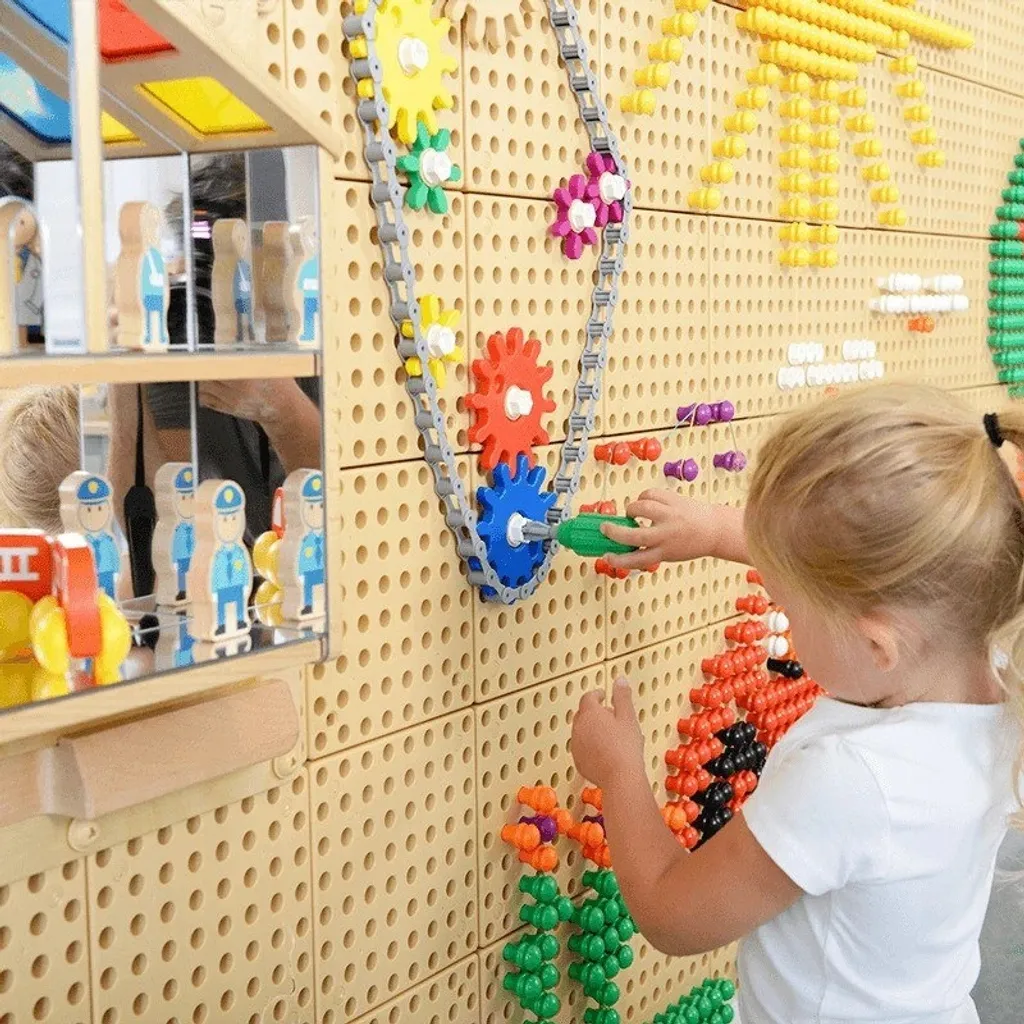 Jeu de construction mural à engrenages et chaînes pour enfant 79 pcs