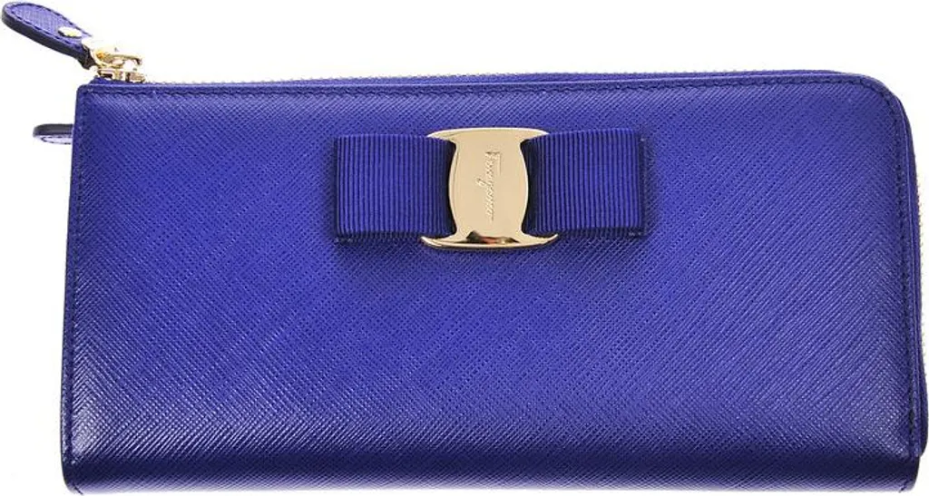 Portefeuille Ferragamo Bleu 22C124 : Cuir de Luxe et Design Compact