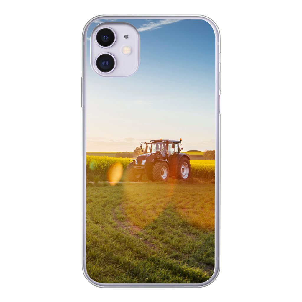 MuchoWow Handyhülle Schutzhülle Hülle für iPhone 11 Traktor - Gras - Sonnenuntergang Silikon Softcase Handy Hülle - Handytasche