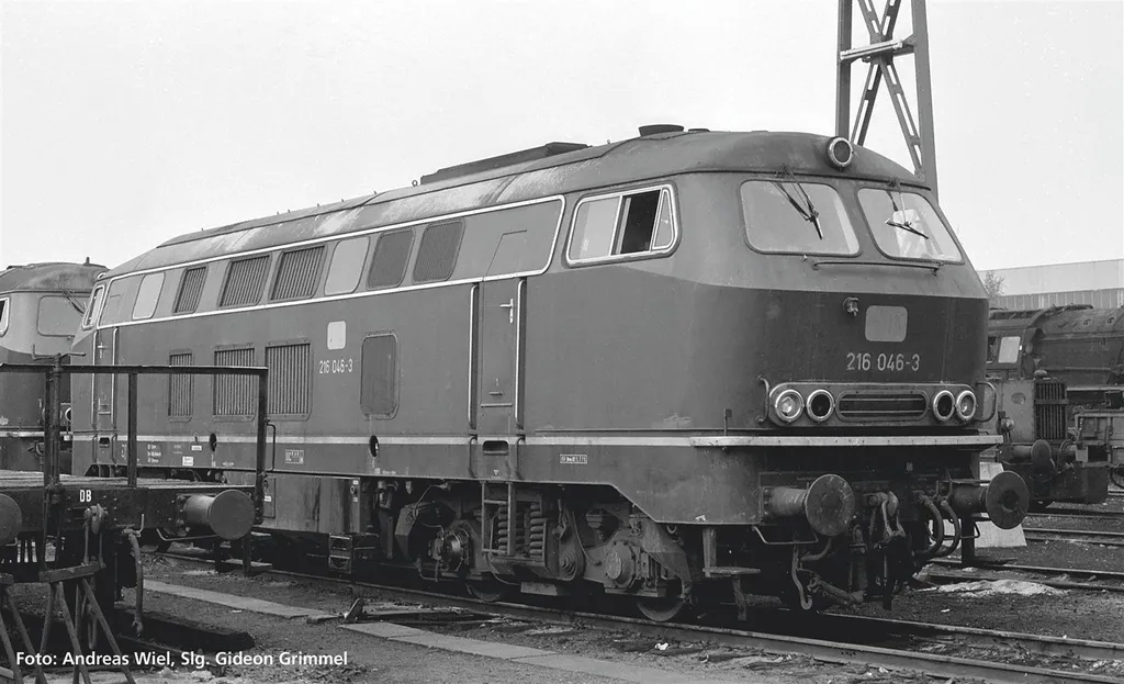 Locomotive Diesel BR 216 DB IV Piko 52415 - Modèle réduit HO de précision
