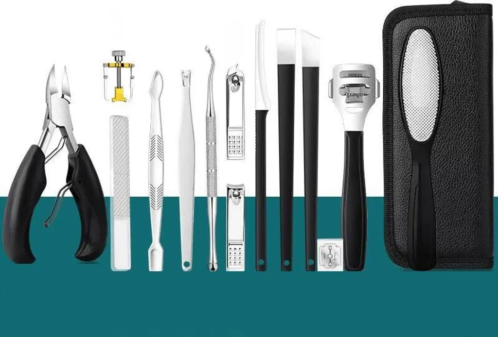 Kit manucure 17 pièces en acier inoxydable avec finition noire mate