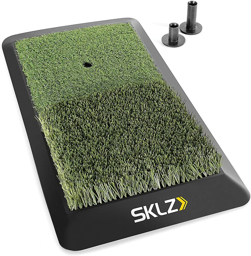 Entraînement golf à domicile avec le tapis de gazon synthétique Sklz marron