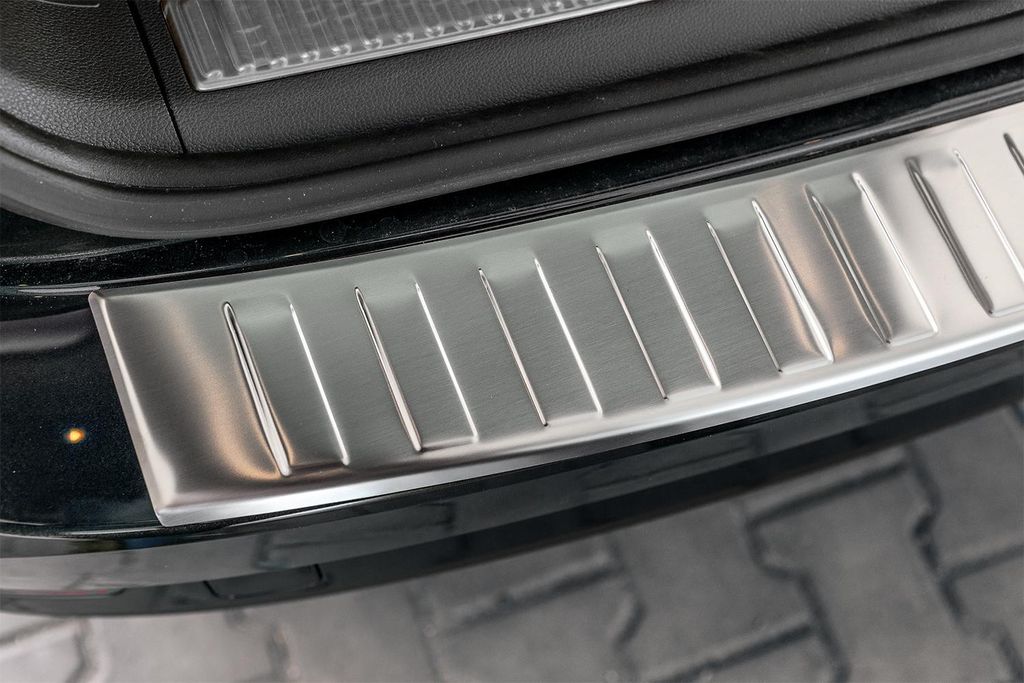Ladekantenschutz mit Abkantung passend für Skoda Superb 3 Produktbild 