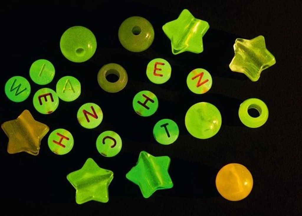 Perlen Alphabet Stern leuchten im Dunkeln
