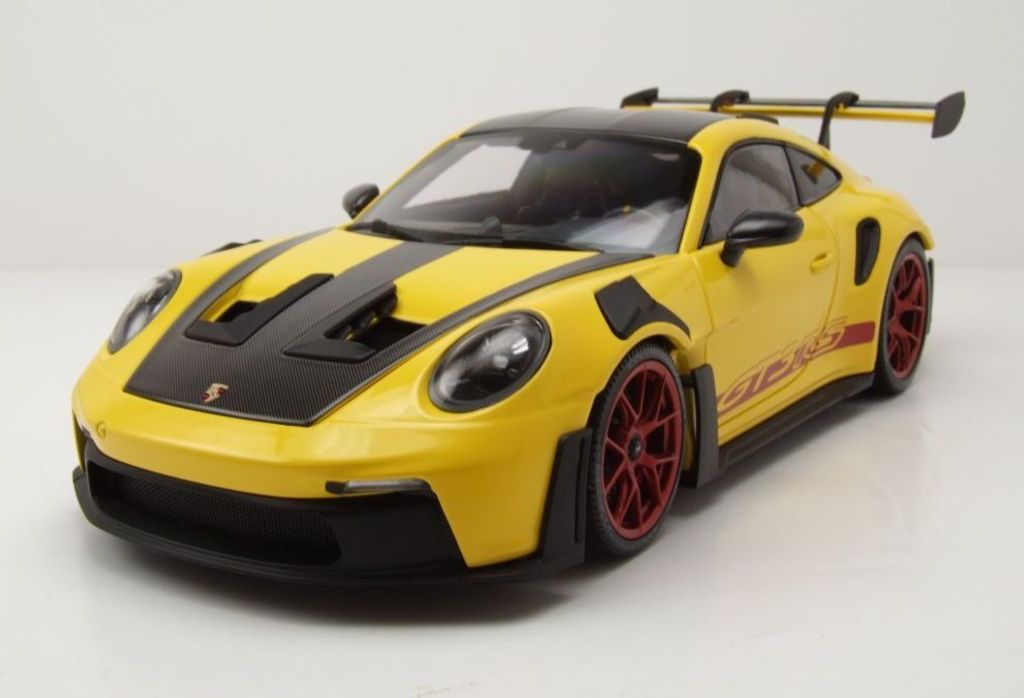 Porsche 911 GT3 RS (Weissach Package-Red Wheels) 2024 - 1:18 - Minichamps