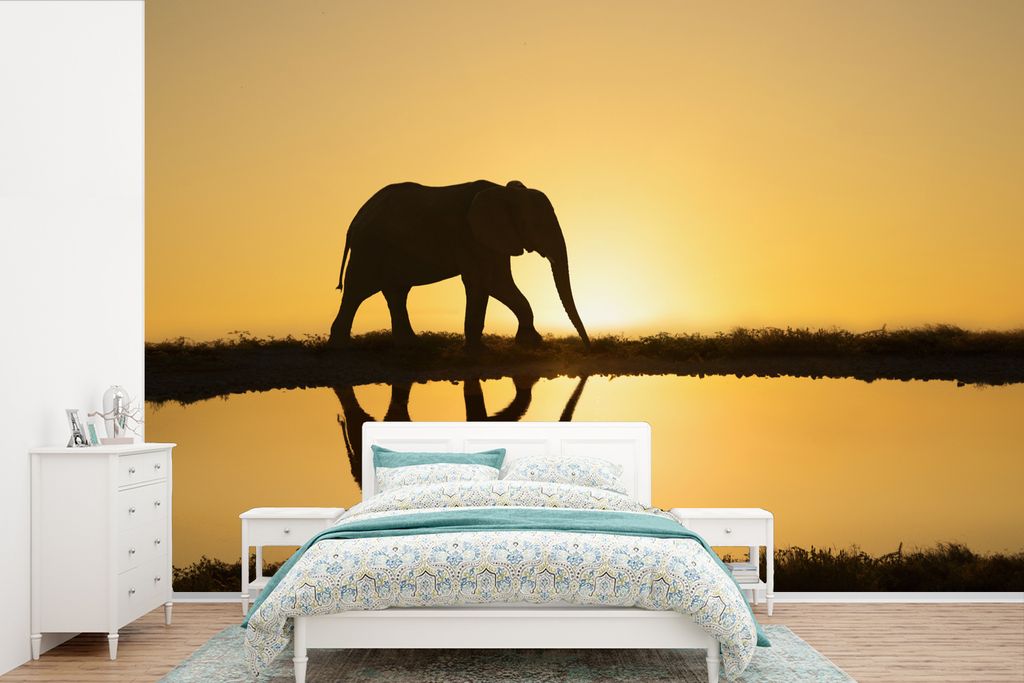 MuchoWow Fototapete für Wohnzimmer oder Schlafzimmer Wandtapete Vinyl Motivtapete Silhouette eines Elefanten bei Sonnenuntergang - 330x220 cm - ...