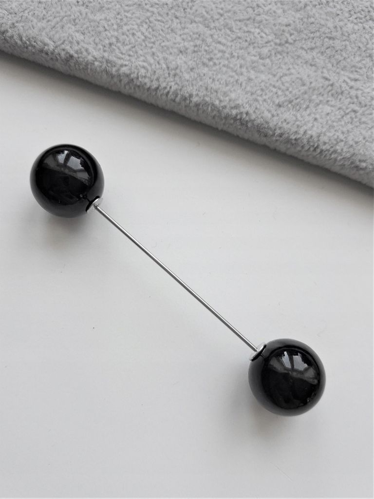 Klassische Schwarze Ballbrosche Für Kleidung