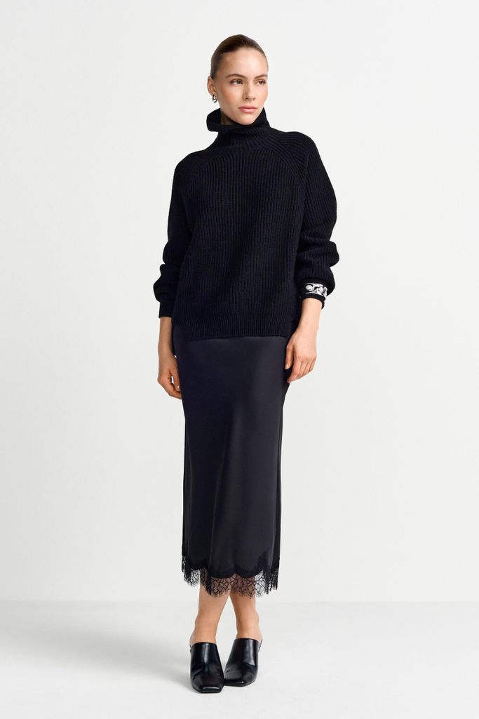 Rich & Royal Satin midi skirt black S