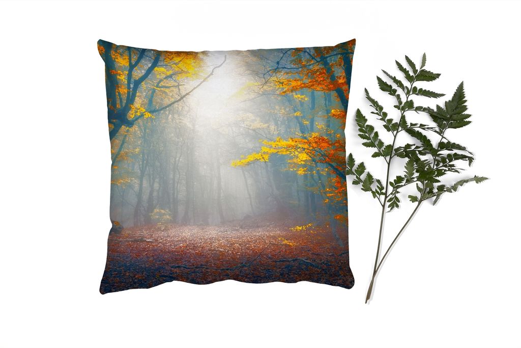 MuchoWow Zierkissen Sofakissen Wohnzimmer Dekokissen 60x60 cm Wald - Nebel - Herbst - Sitzfläche - Foto Polster