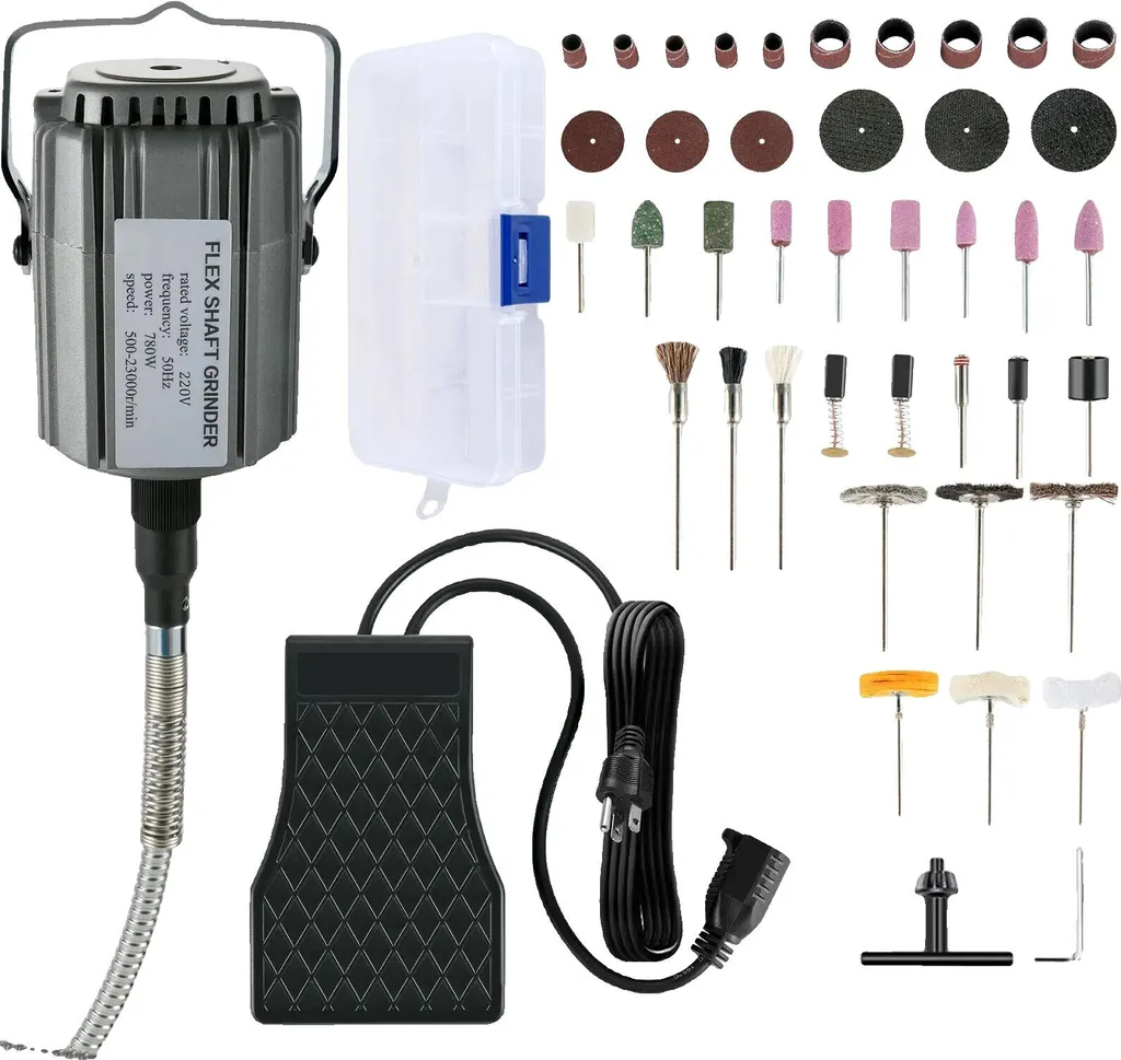 Ponceuse flexible 780W : Finissez vos ponçages difficiles sans effort