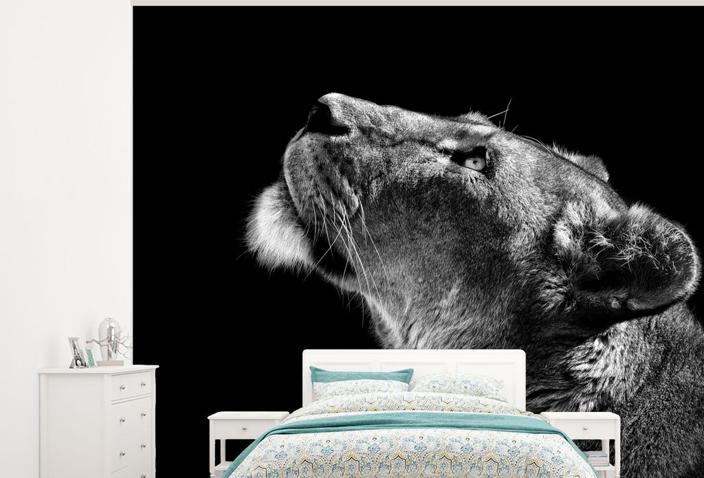 MuchoWow Fototapete für Wohnzimmer oder Schlafzimmer Wandtapete Vinyl Motivtapete Löwe - Tiere - Schwarz und weiß - 275x220 cm - Gemustert