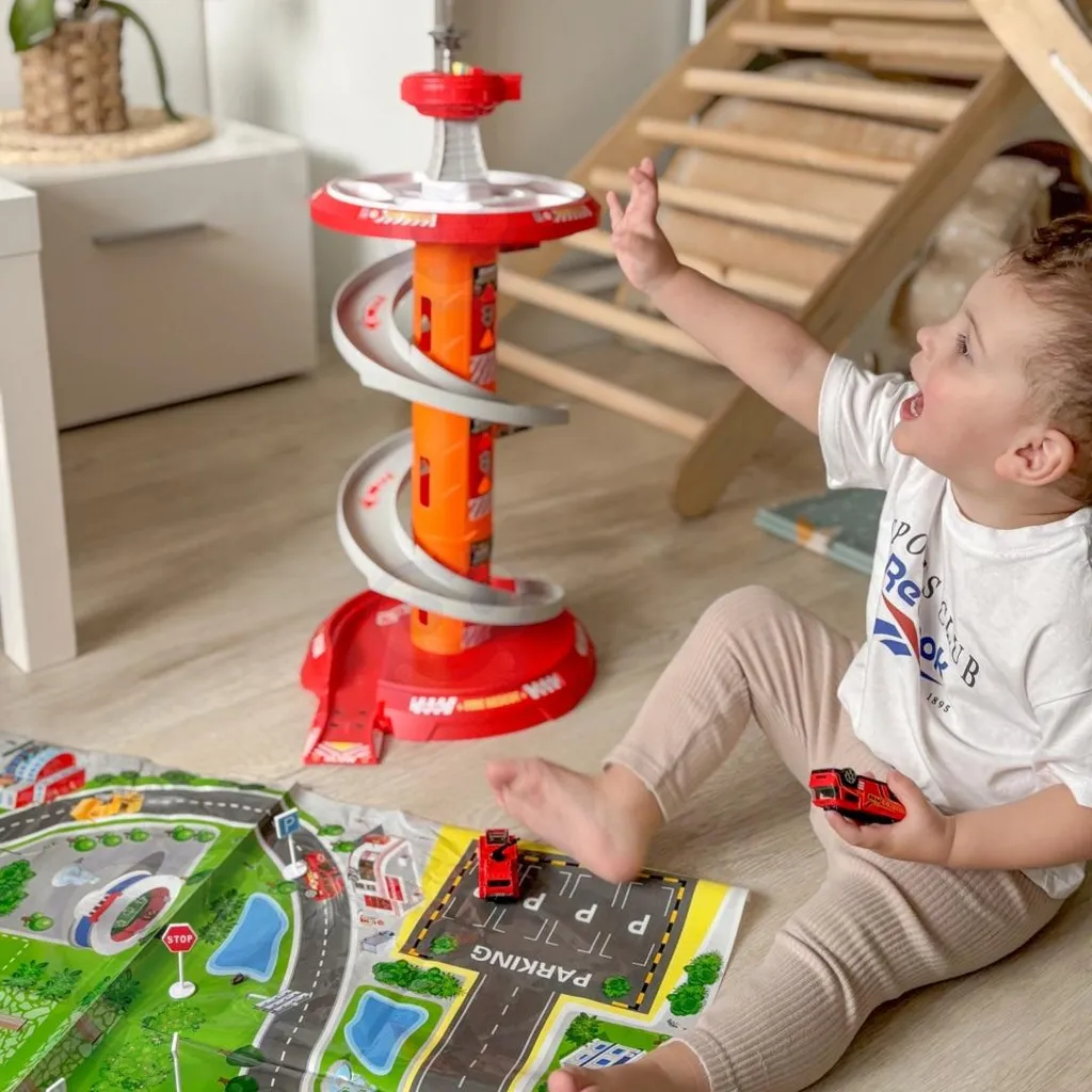 Garage voitures enfant compact : stop aux circuits encombrants - 6
