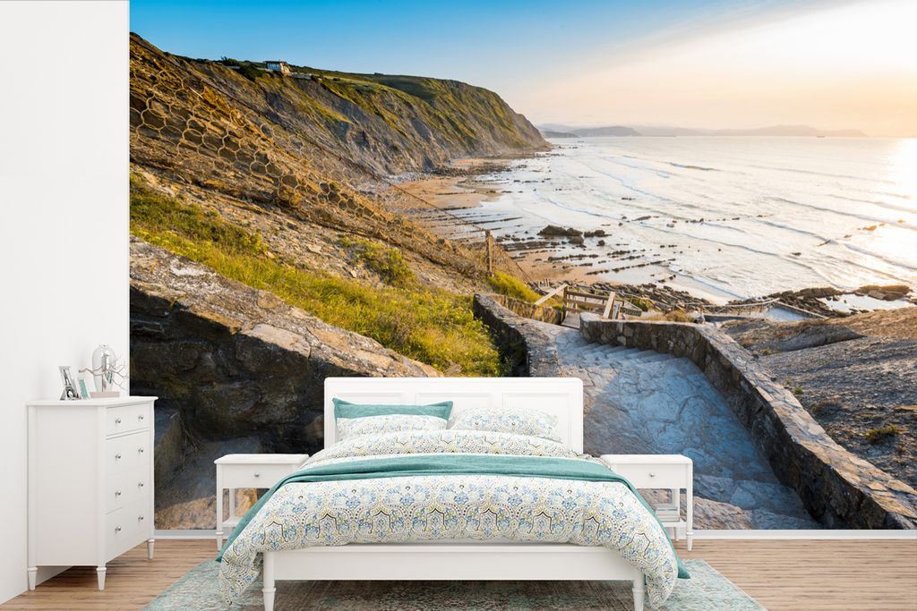 MuchoWow Fototapete für Wohnzimmer oder Schlafzimmer Wandtapete Vinyl Motivtapete Meer - Treppe - Steine - 525x350 cm - Das Hintergrundbild