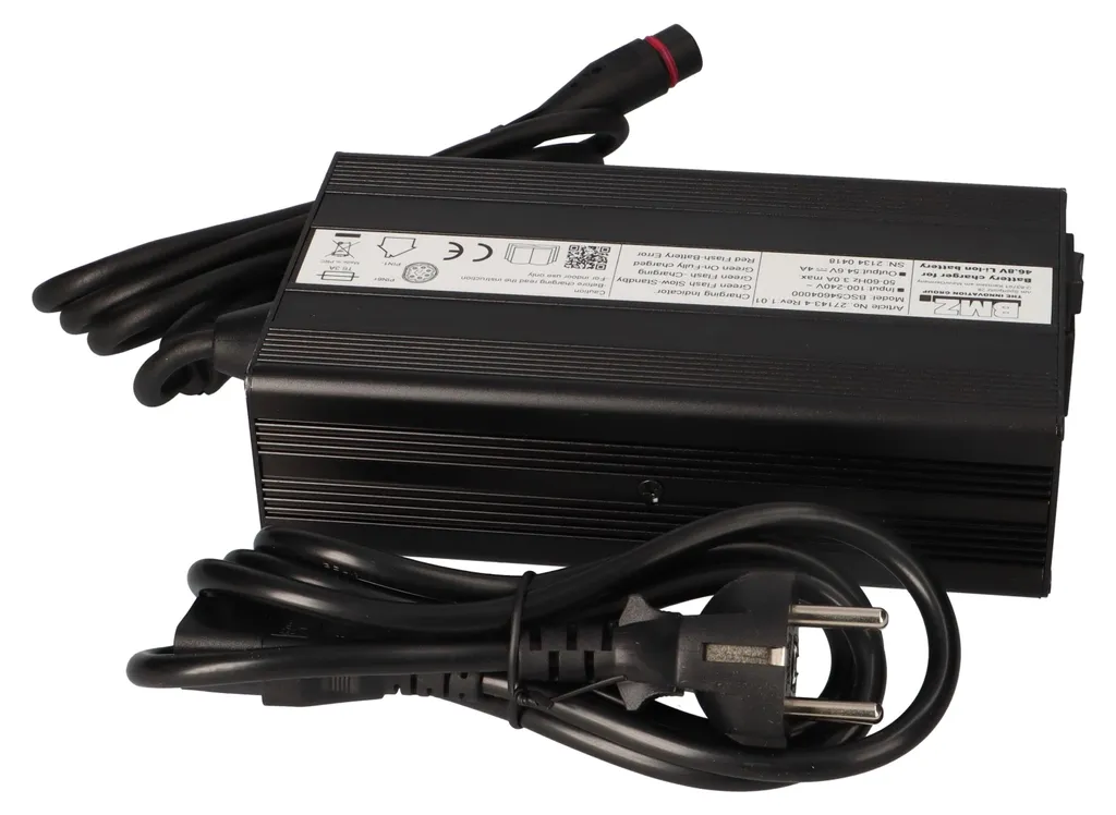 Chargeur VTT Electrique BMZ Li-Ion 54,6V 4A Prise Hirschmann robuste