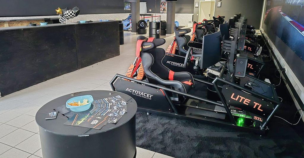 mydays Sim Racing Raum Imst (20 Min.); Erlebnis verschenken oder selbst erleben; Gutschein für 1 Person(en)