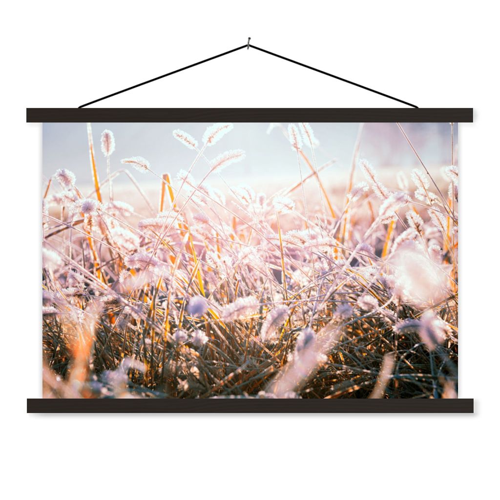 MuchoWow Textilposter Gras - Sonne - Winter - Schnee 120x80 cm mit schwarzem Rahmen - Wanddeko