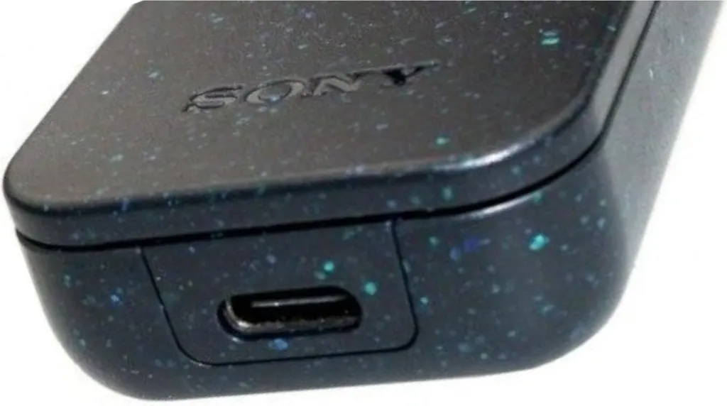 Télécommande Sony RMF-TX920U : Finis les Problèmes de Piles et de Noir