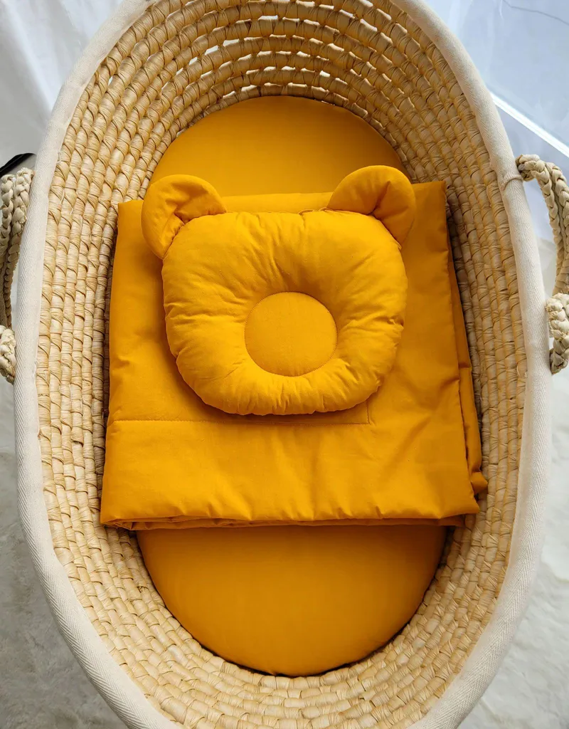 Parure de lit bébé complète 2 pièces avec coussin et matelassage ocre - 4
