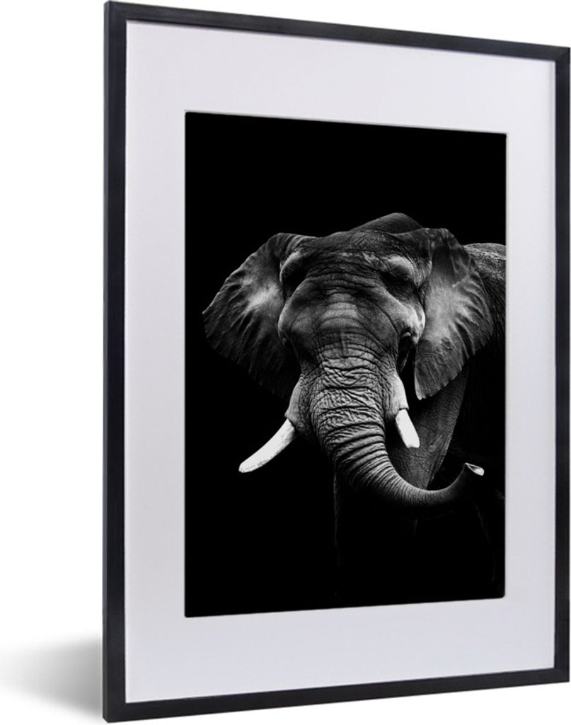 MuchoWow Gerahmtes Poster Elefant vor schwarzem Hintergrund - schwarz und weiß 30x40 cm - Poster mit Schwarzem Bilderrahmen Wandposter Rahmen Fo...