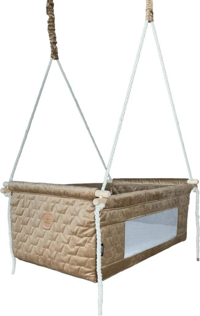 Berceau suspendu bébé style bohème beige camel avec couffin tressé
