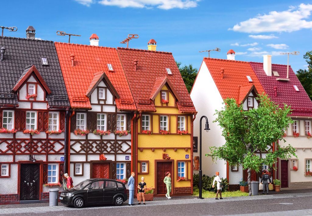Vollmer 43671 - H0 Wohnhaus Bahnhofstraße 13 - Neu