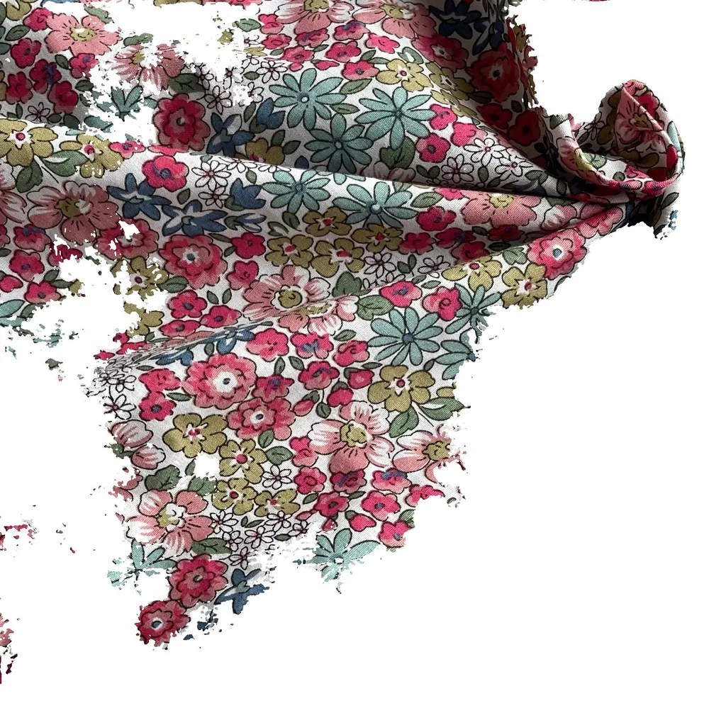 Tissu 100% coton imprimé floral rose-a motif numérique 400x145 cm