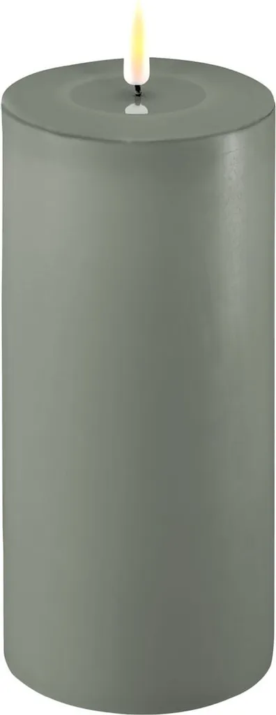 Candela LED Deluxe Verde Salvia 10x20 - Effetto Fiamma Wetlook Luxury