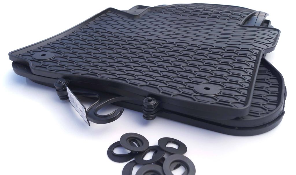 Tappetini Anteriori In Velluto Su Misura Per Skoda Octavia II (2003–2013) – Set Da 2 Pezzi