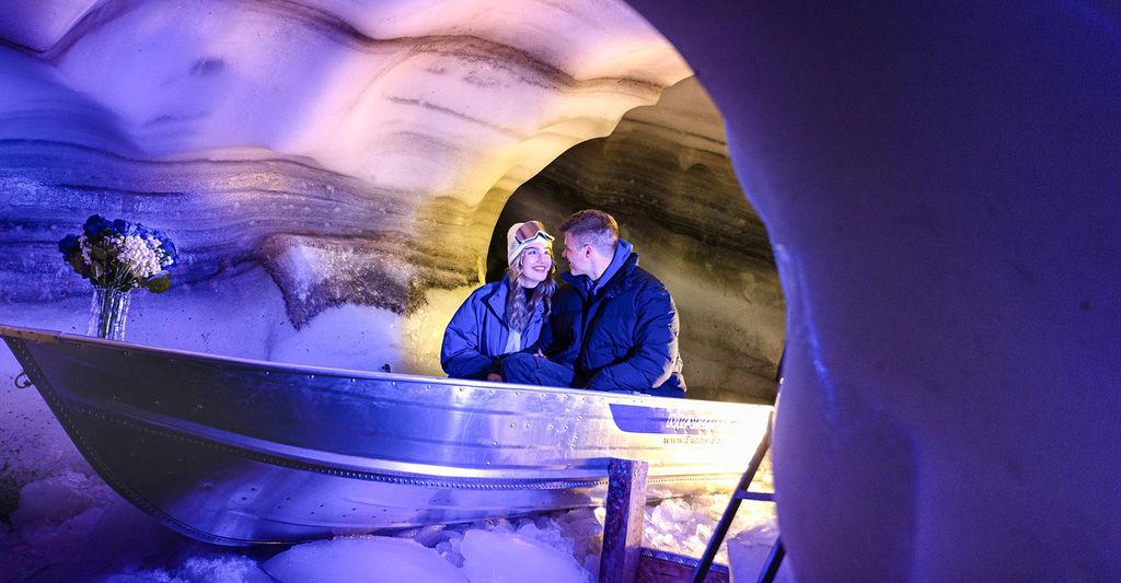 mydays Hintertuxer Gletscher Tour im Natureispalast für 2; Erlebnis verschenken oder selbst erleben; Gutschein für 2 Person(en)