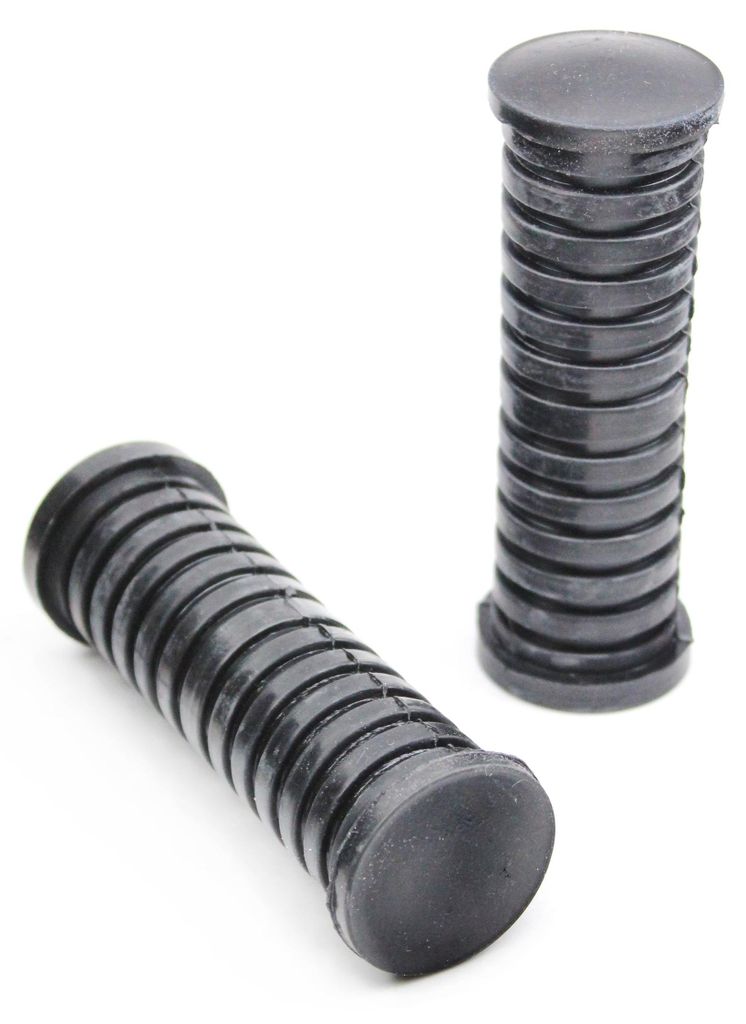 2x Fußrastengummi schwarz, e Form, längs gerippt, für Produktbild 