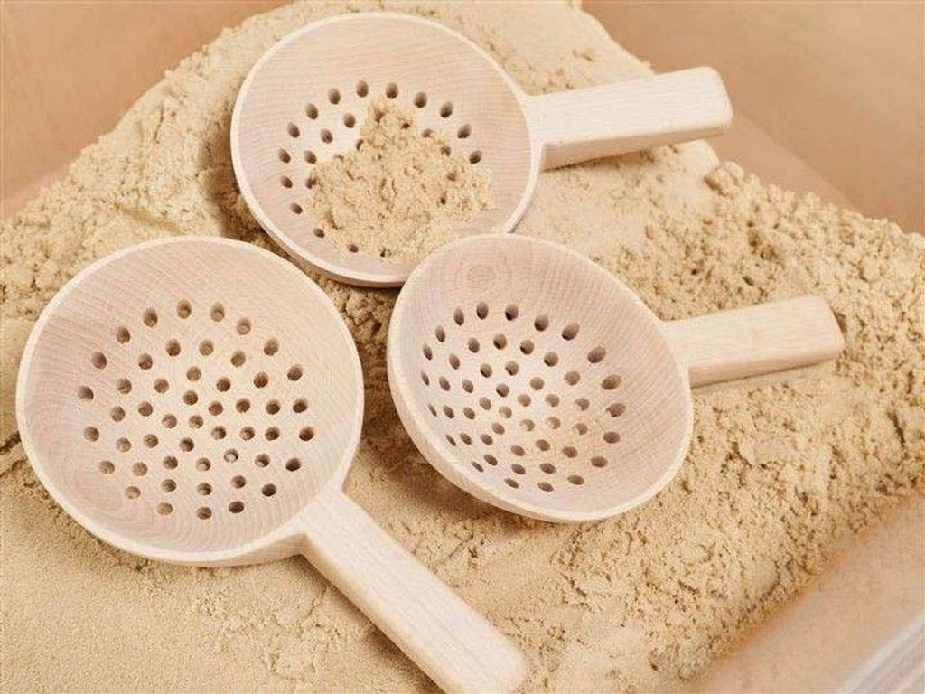 Cosy Holz Sandlöffel mit Löchern und kurzem Griff - 3er Set