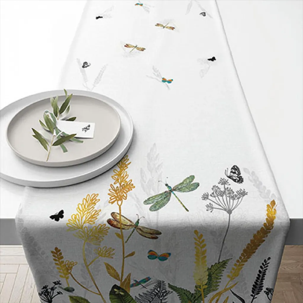 Chemin de table blanc à fleurs brodées pour décoration de salle à manger