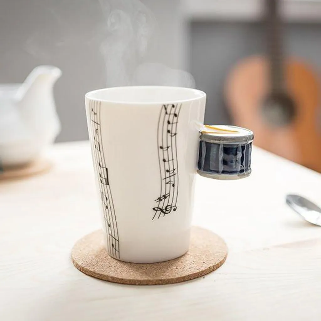 Mug percussion bleu pour bureau : tasse de musique pour studio et pause