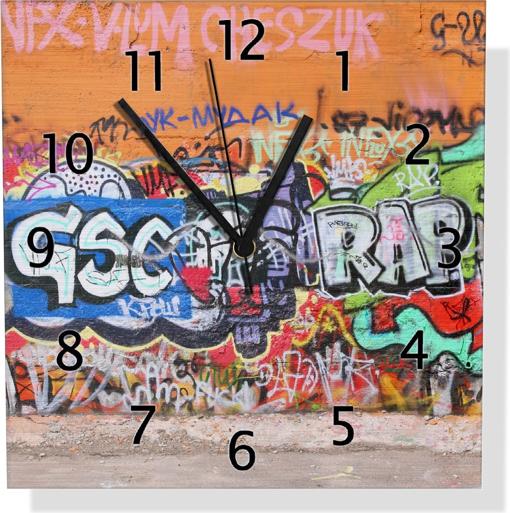 Wallario Design Wanduhr RAP-Graffiti- Wand mit verschiedenen Tags aus Aluverbund, Größe 30 x 30 cm