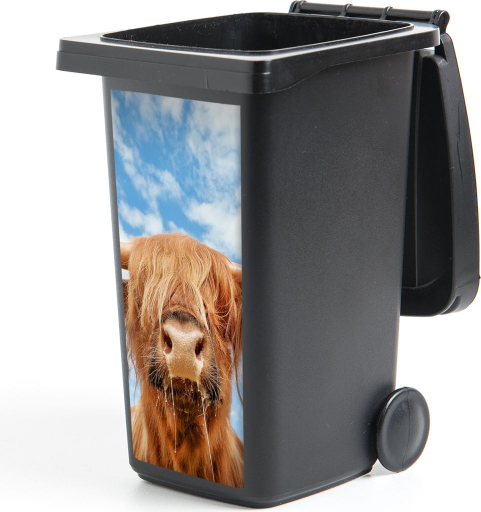 MuchoWow Mülltonnenaufkleber Schottischer Highlander - Wolke - Tiere 44x98 cm - Containeraufkleber - Aufkleber - Mülltonnen-Aufkleber