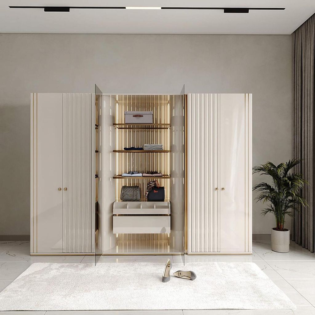 Luxus Kleiderschrank Beige Modern mit Gold Details