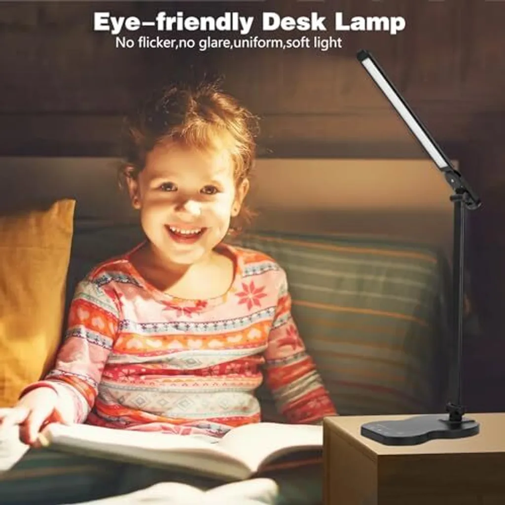 Lampada da scrivania a LED COZOO con 3 porte di Italia