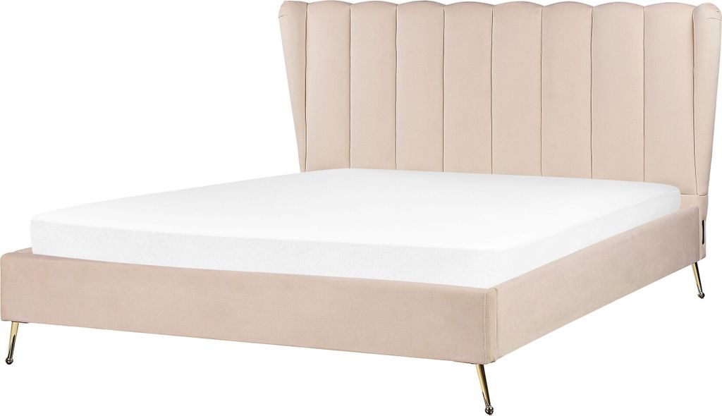 BELIANI Polsterbett Beige aus Samt 160 x 200 cm mit USB-Anschluss Hohes Kopfteil Goldene Beine Elegant Modern Samtbett für Schlafzimmer