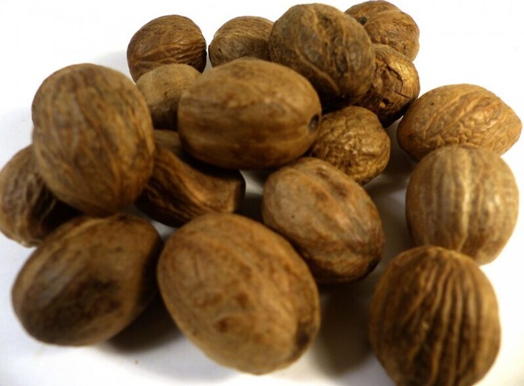 Muskatnüsse ganz 1a Grenada 80-85er Naturideen 100g