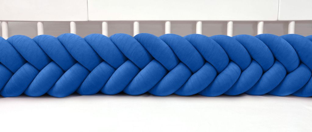 Bettschlange 120 cm Königsblau – geflochtene Bettumrandung fürs Babybett, Velours, Modell MAXIBRAID | Letino
