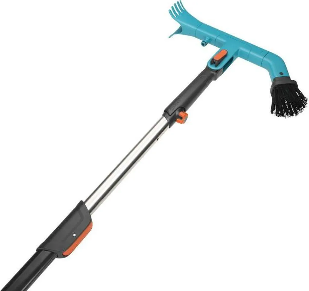 Nettoyeur de gouttières télescopique GARDENA pour travailler au sol